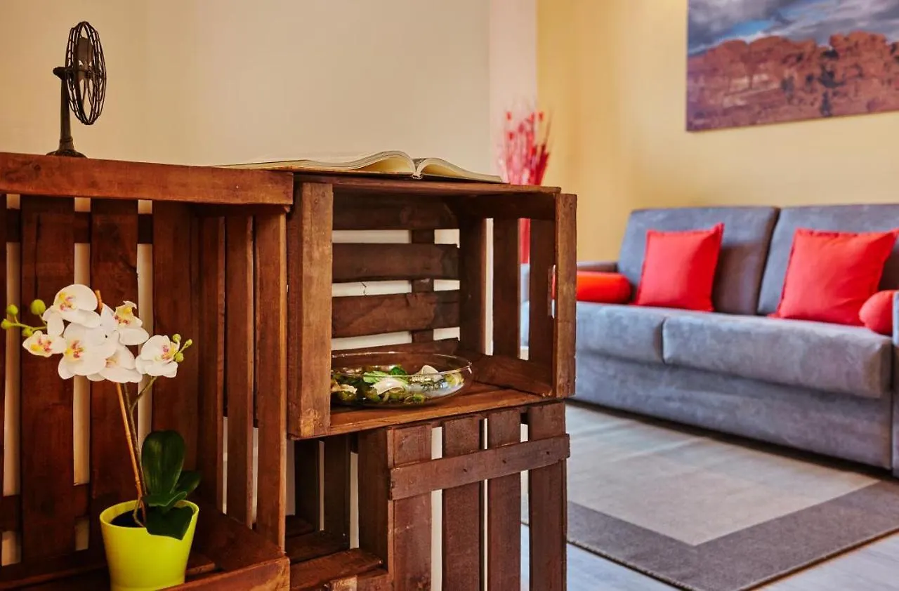 Lovely & Bright Bogatell Beach Apartment Barcelona España