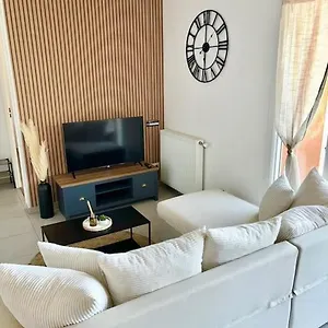 Moderne Et Spacieux Avec Vue Degagee , Bourgoin-Jallieu France